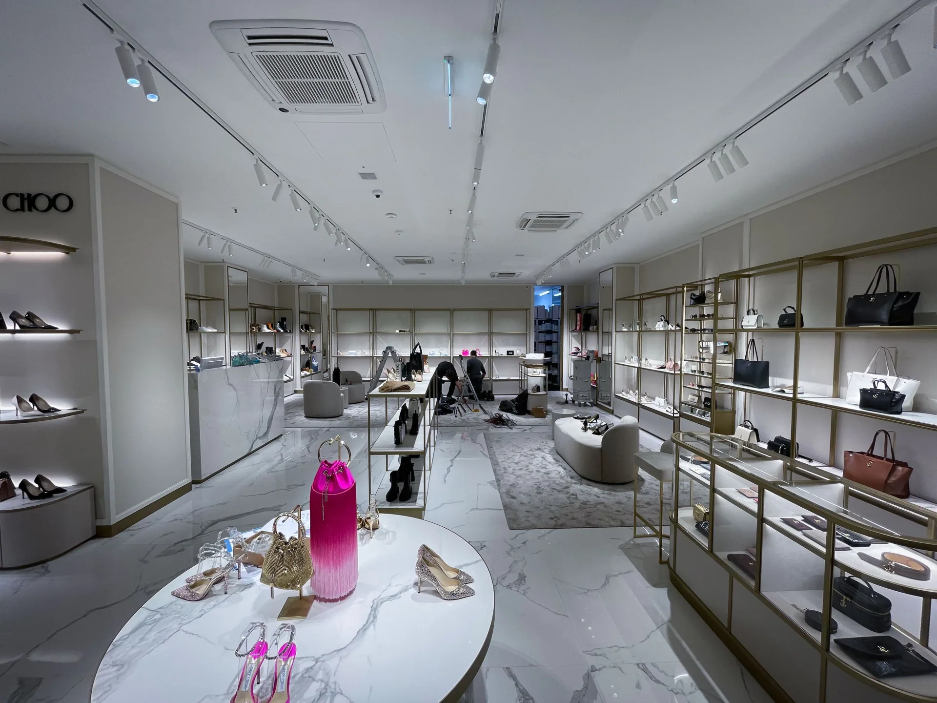 Construction Management Portfolio – Jimmy Choo, completed store 2