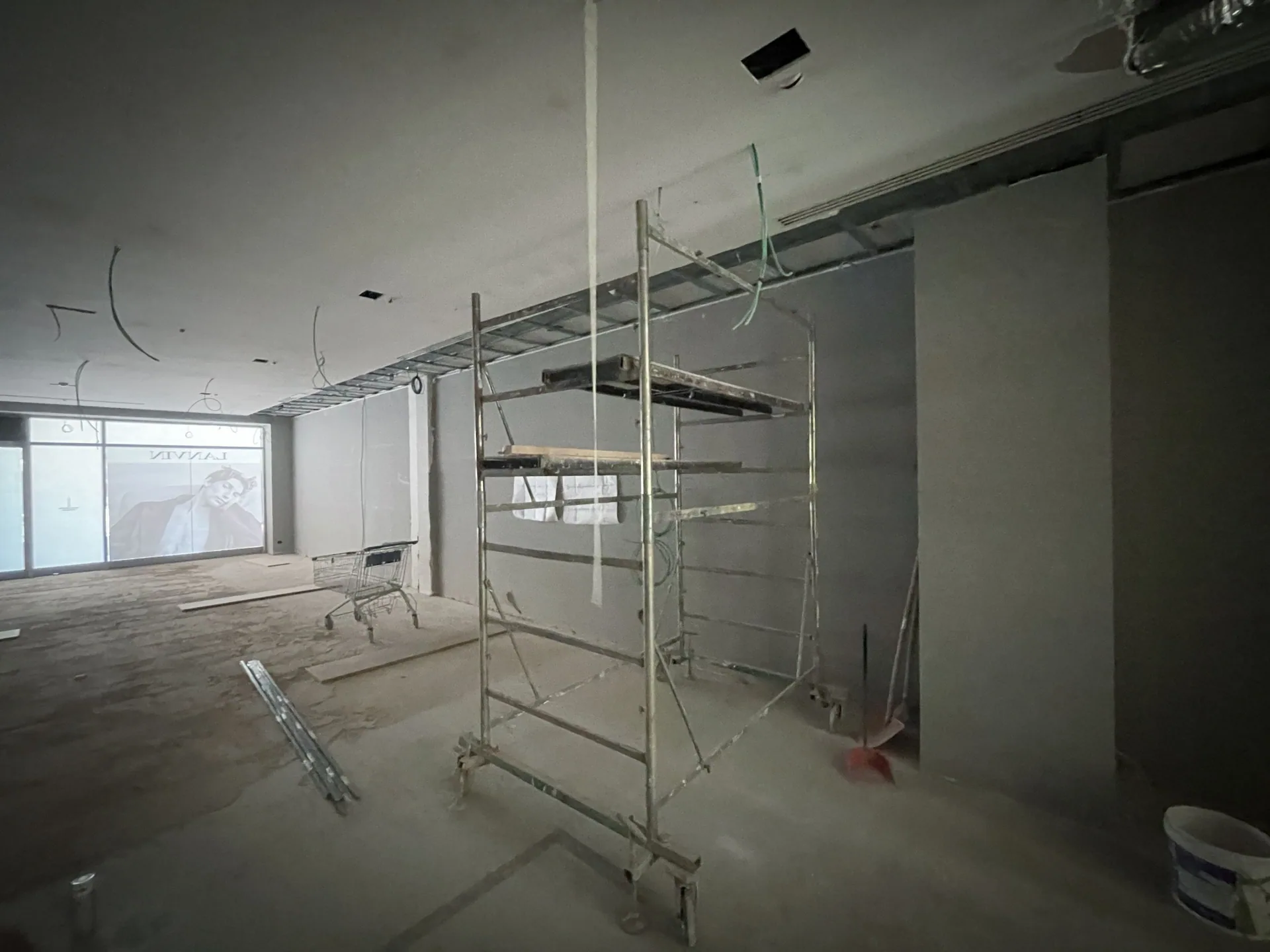 Construction Management Portfolio – Lanvin, white box 3